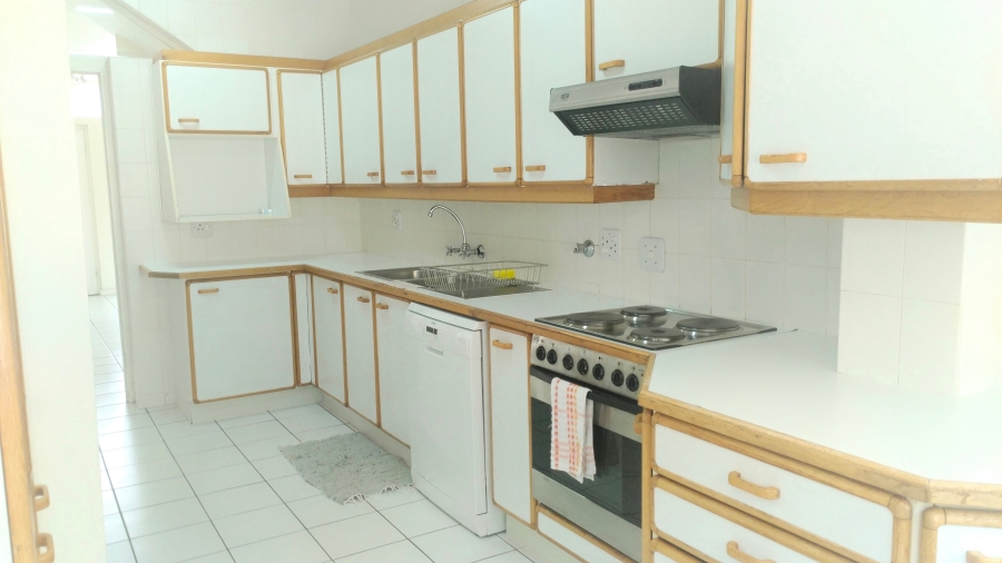 To Let 4 Bedroom Property for Rent in Beach Estate Western Cape